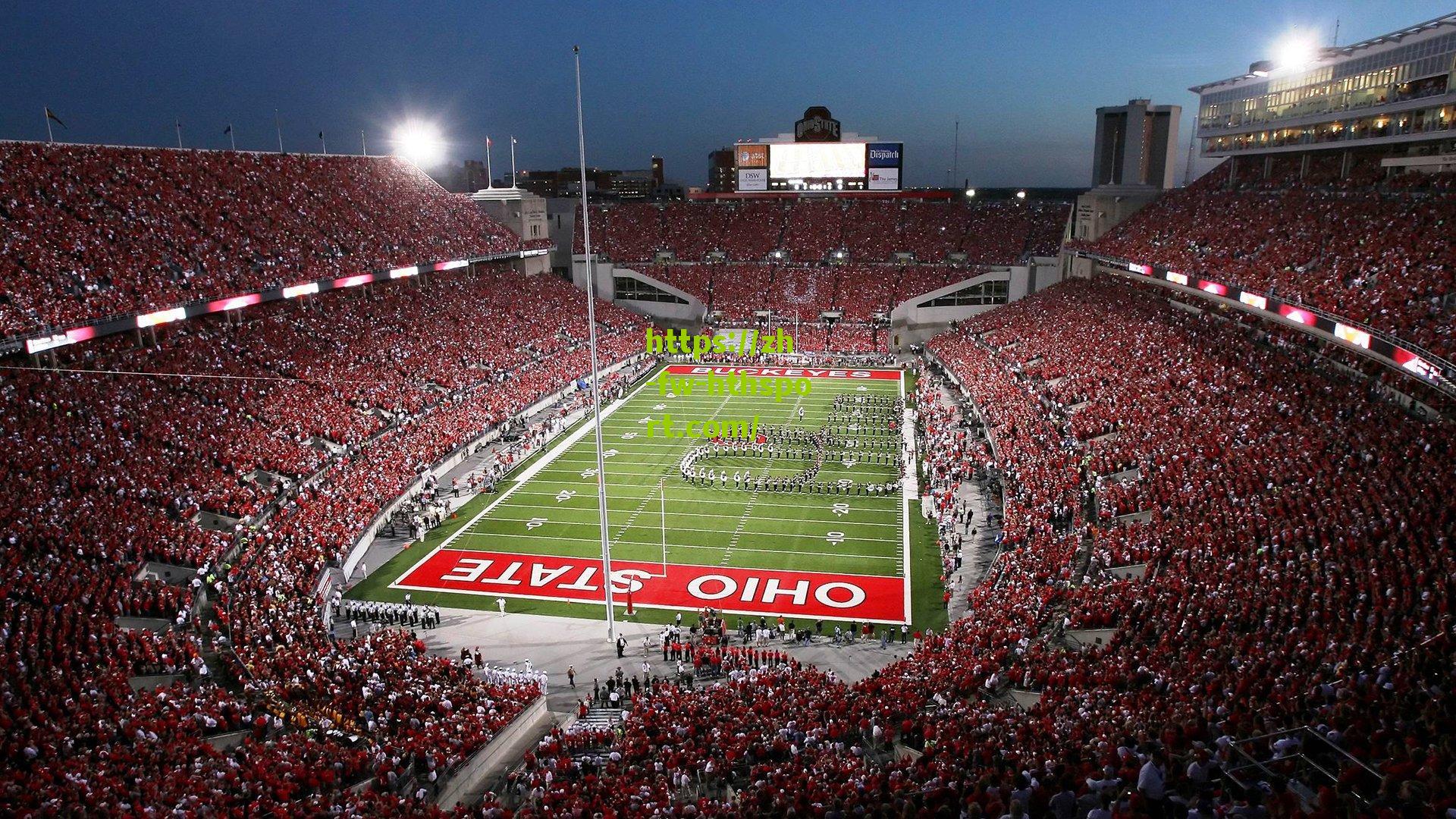 诺坎普呼唤梅西！莱万闪击，亚马尔天秀助攻，巴萨4-0登顶西甲第1